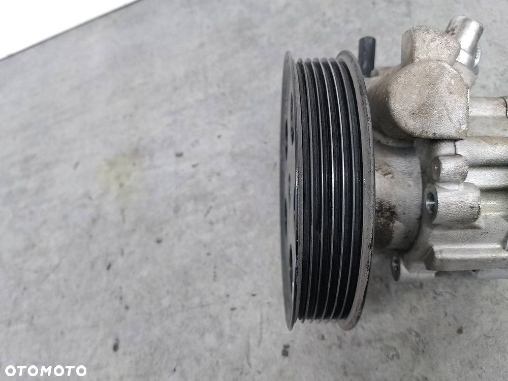 POMPA WSPOMAGANIA AUDI A4 B6 MGP-2010 2.0 20V - 6