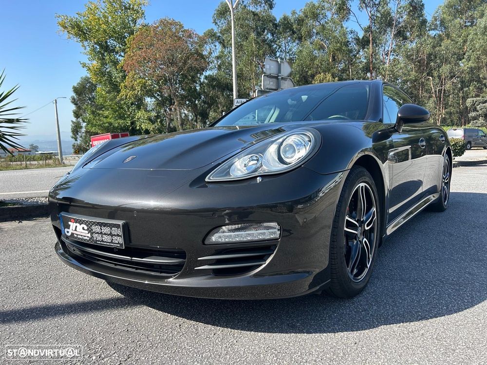 Porsche Panamera Standard - 4