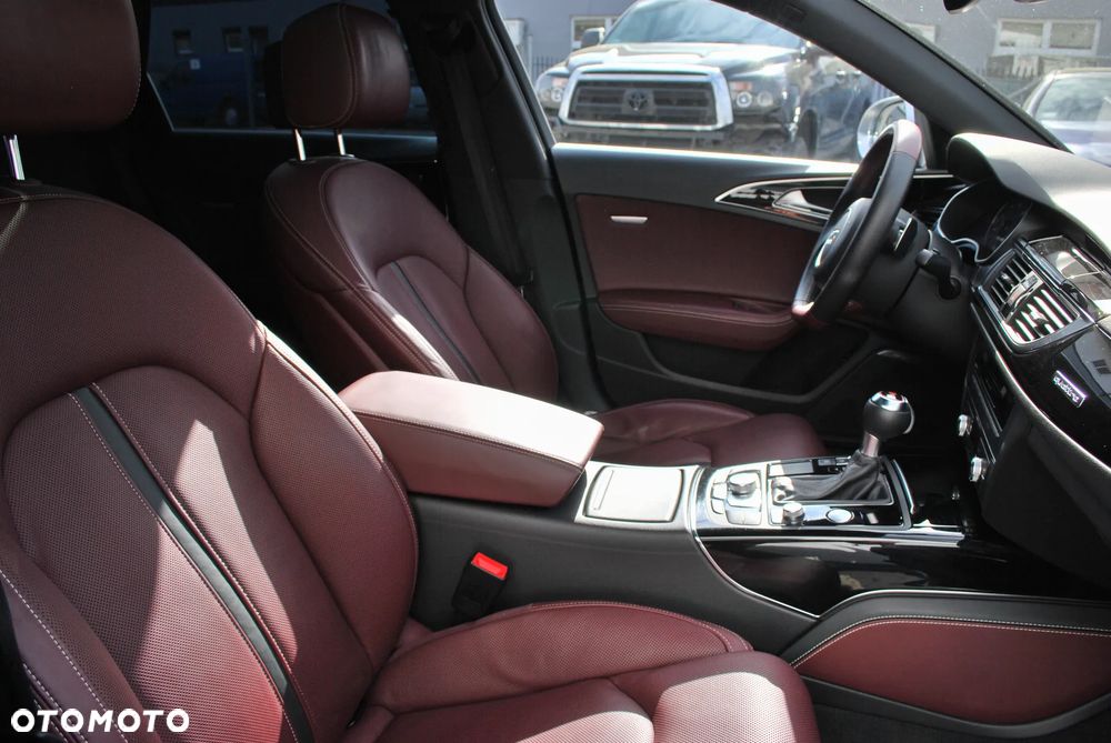 Audi RS6 Avant - 8