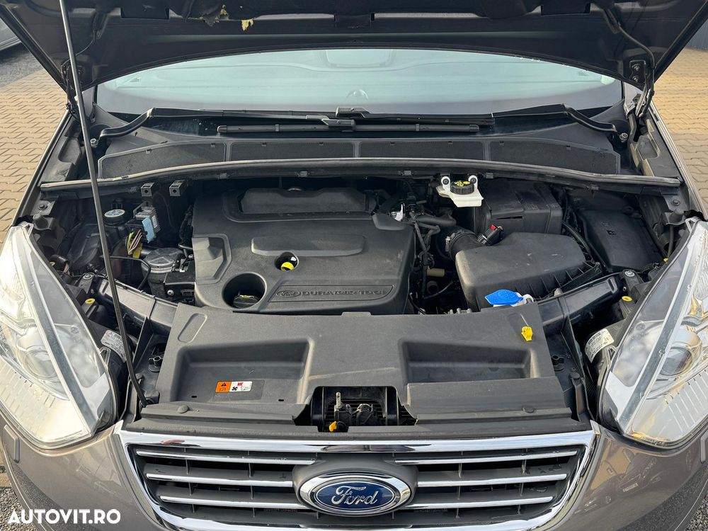 Ford Galaxy 2.0 TDCi Ghia - 24