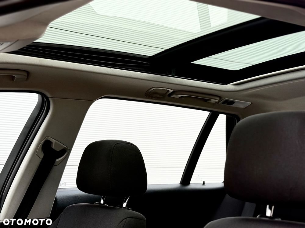 BMW Seria 3 318i - 26