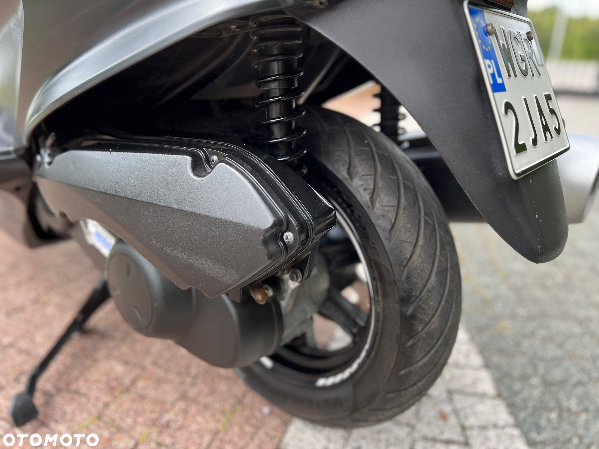 Suzuki Burgman - 19