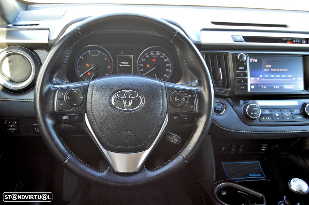 Toyota RAV4 2.0 D-4D 4x2 S&S Comfort - 21