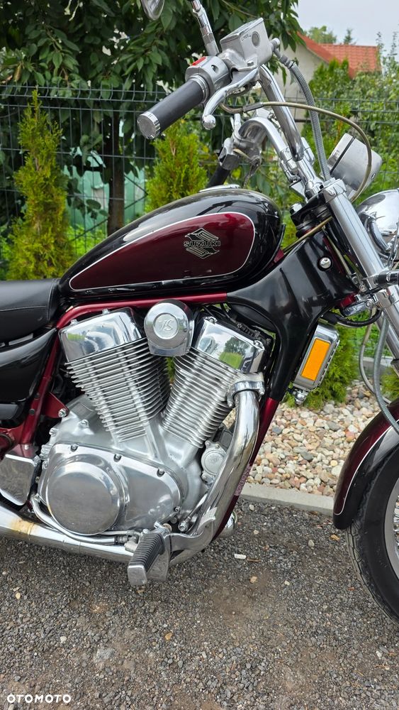 Suzuki Intruder - 4