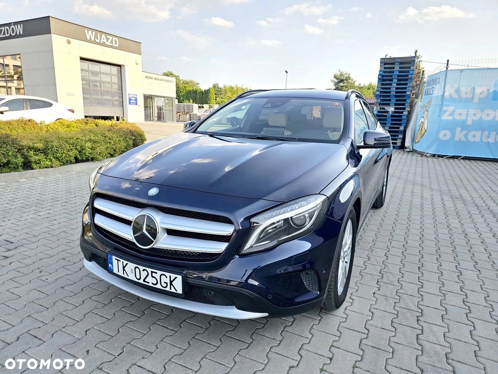 Mercedes-Benz GLA 250 4-Matic - 8