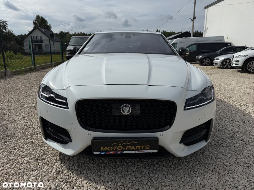 Jaguar XF 30d R-Sport - 2