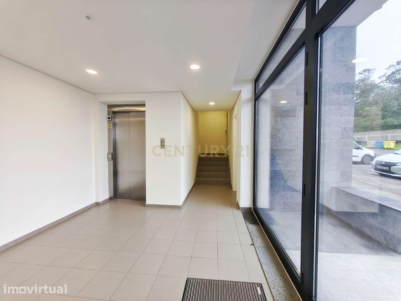 Arrendamento  - Apartamento T2 Novo com Vista Mar – Lagoa | São Miguel - Grande imagem: 3/23