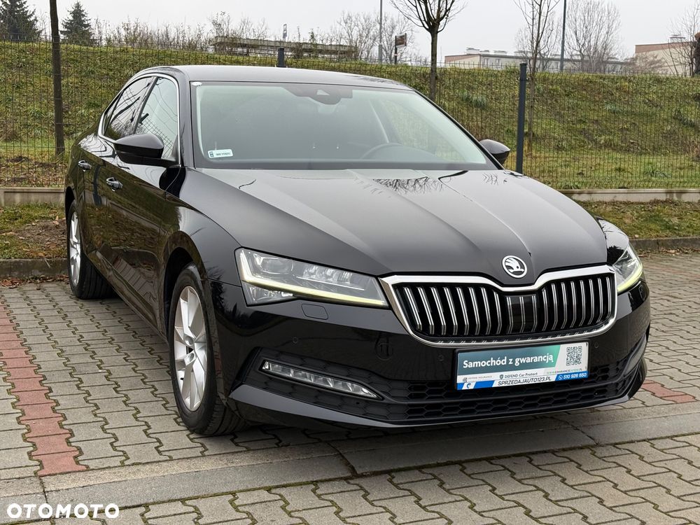Skoda Superb 2.0 TDI SCR Ambition - 2