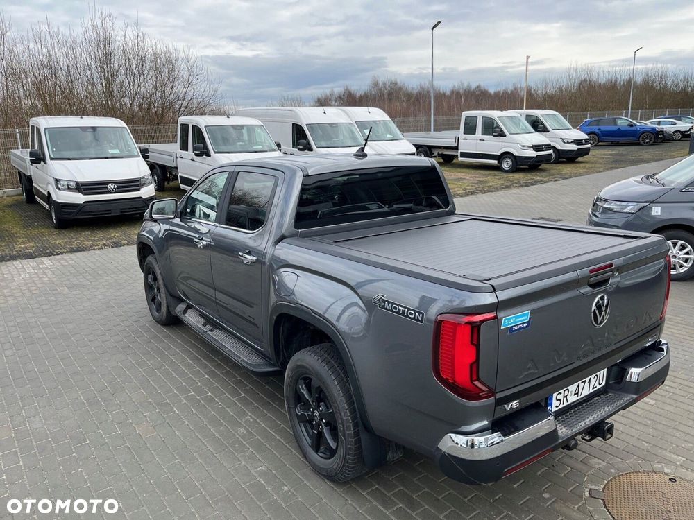 Volkswagen Amarok - 22
