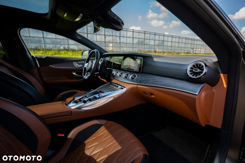 Mercedes-Benz AMG GT 43 4-Matic+ - 24