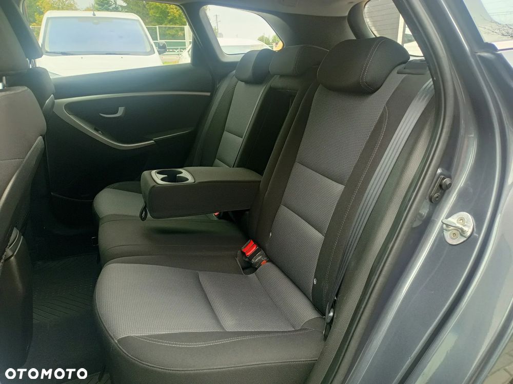 Hyundai i30 1.6 CRDi Comfort - 12