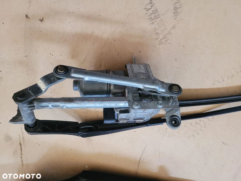 VW GOLF V plus  mechanizm wycieraczek prawy przód 5M0955024C - 2