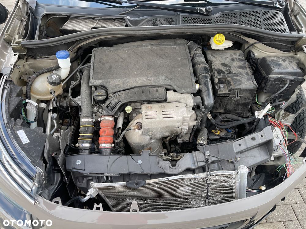 Citroën C4 Cactus 1.2 PureTech GPF Shine EAT6 - 8