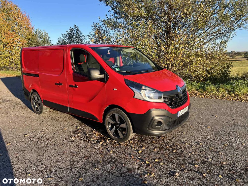 Renault TRAFIC - 2