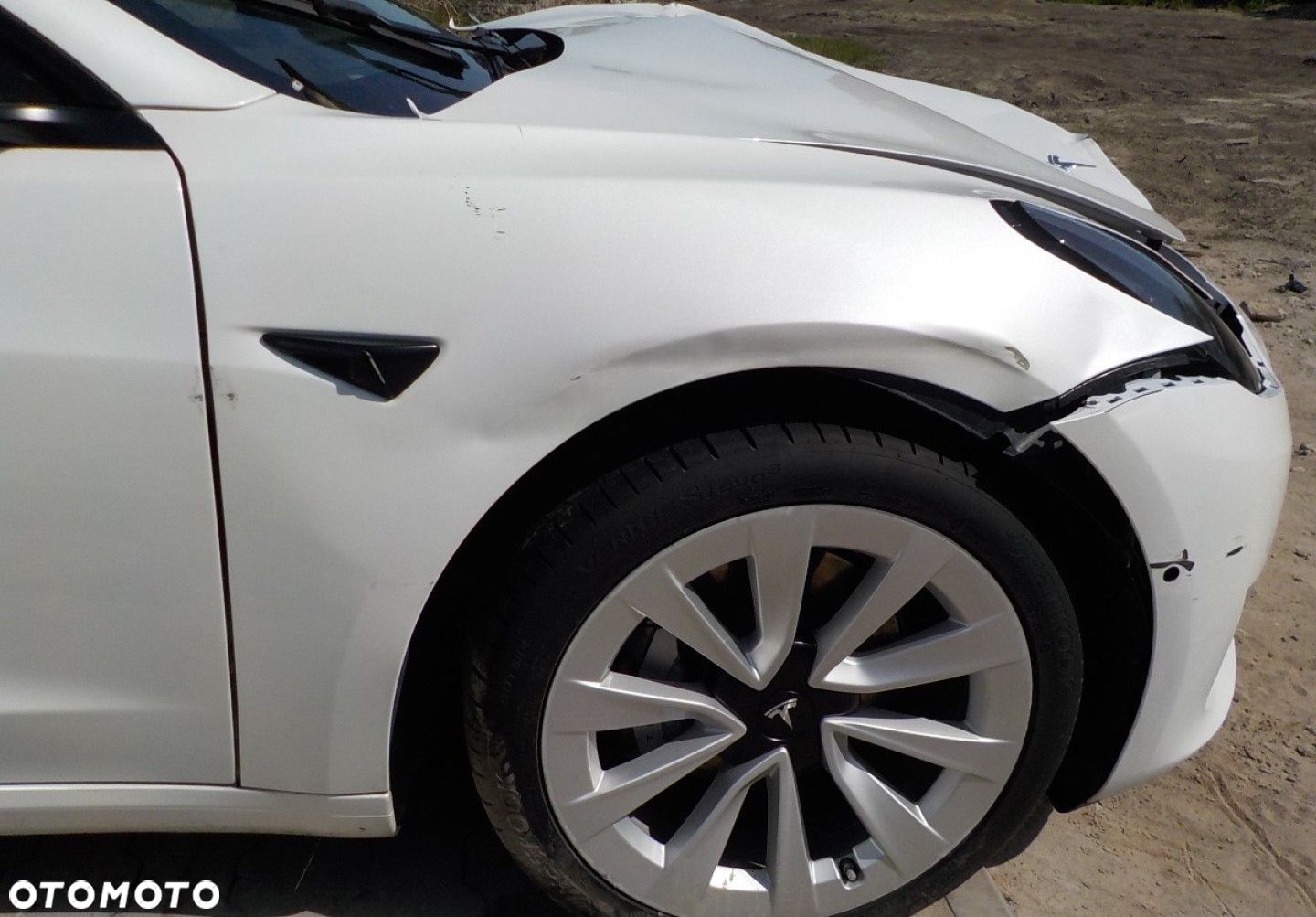 Tesla Model 3 - 14