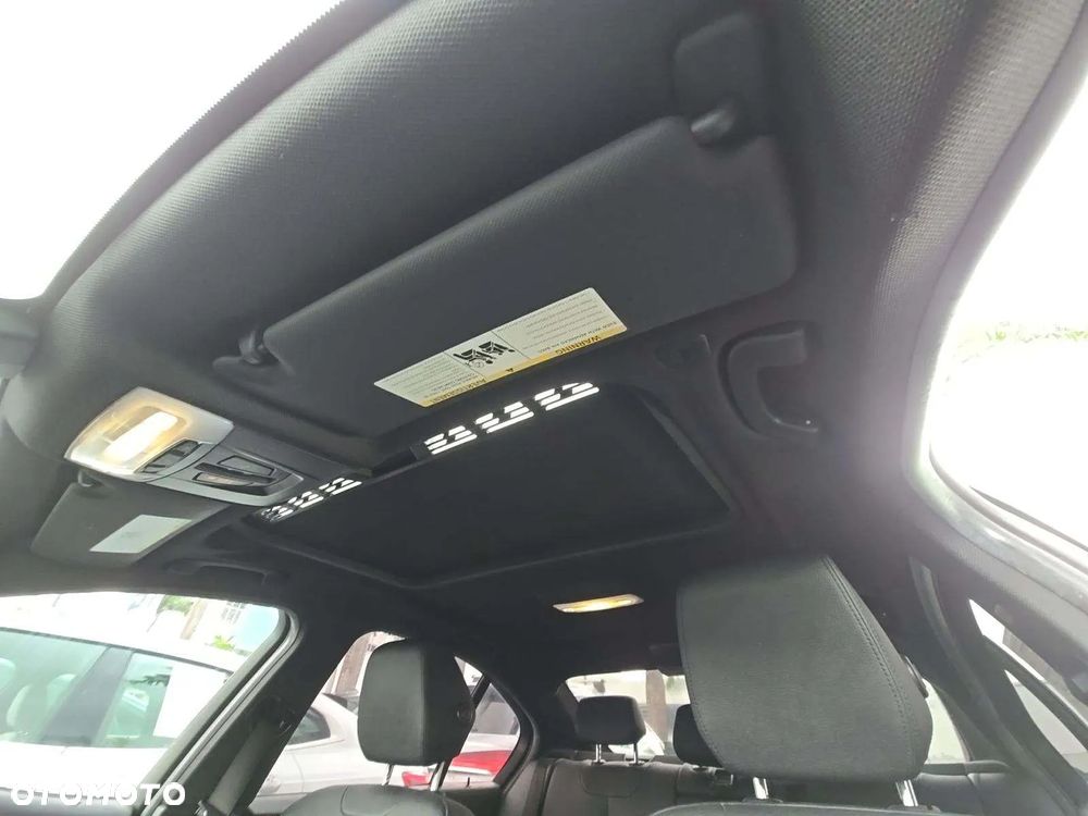 BMW Seria 3 330i GPF Luxury Line sport - 11