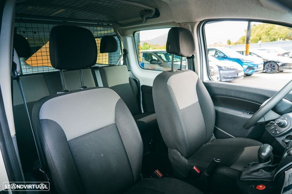 Renault Kangoo E-Tech - 9