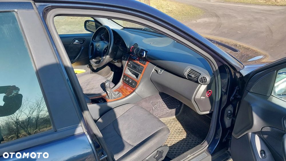 Mercedes-Benz Klasa C 200 Kompressor Avantgarde - 13