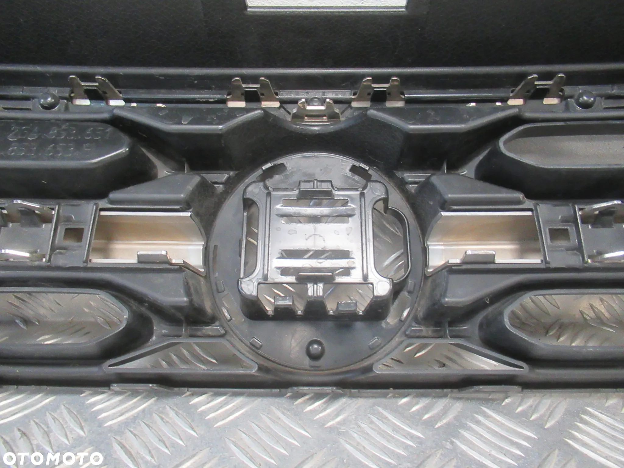 GRILL GRIL ATRAPA VW T-ROC R-LINE LIFT 2GA853651 2GA853653H 2021 - 17