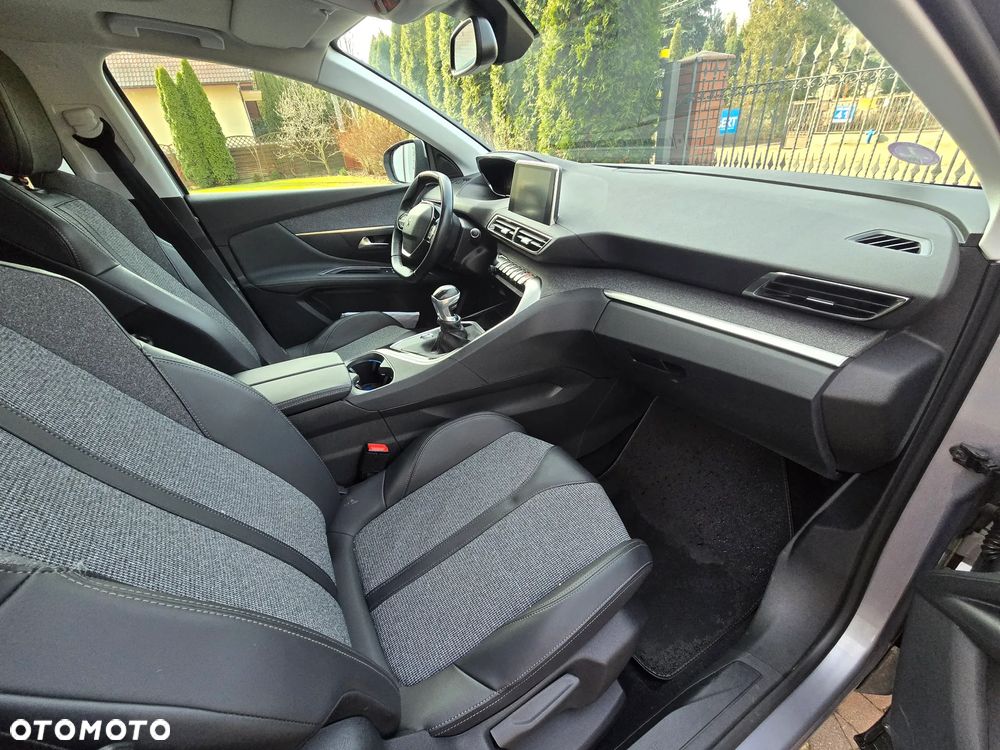 Peugeot 3008 PureTech 130 Stop & Start GPF Allure - 5