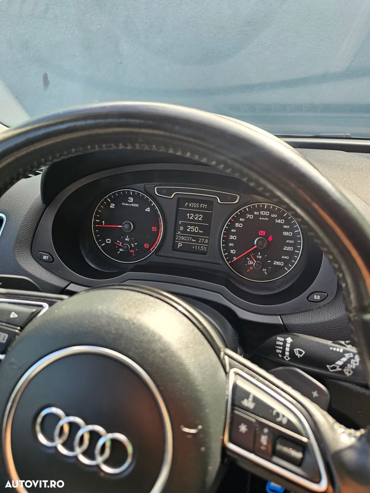 Audi Q3 2.0 TDI Quattro S-Tronic - 33