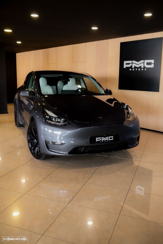 Tesla Model Y Long Range Dual Motor AWD - 6