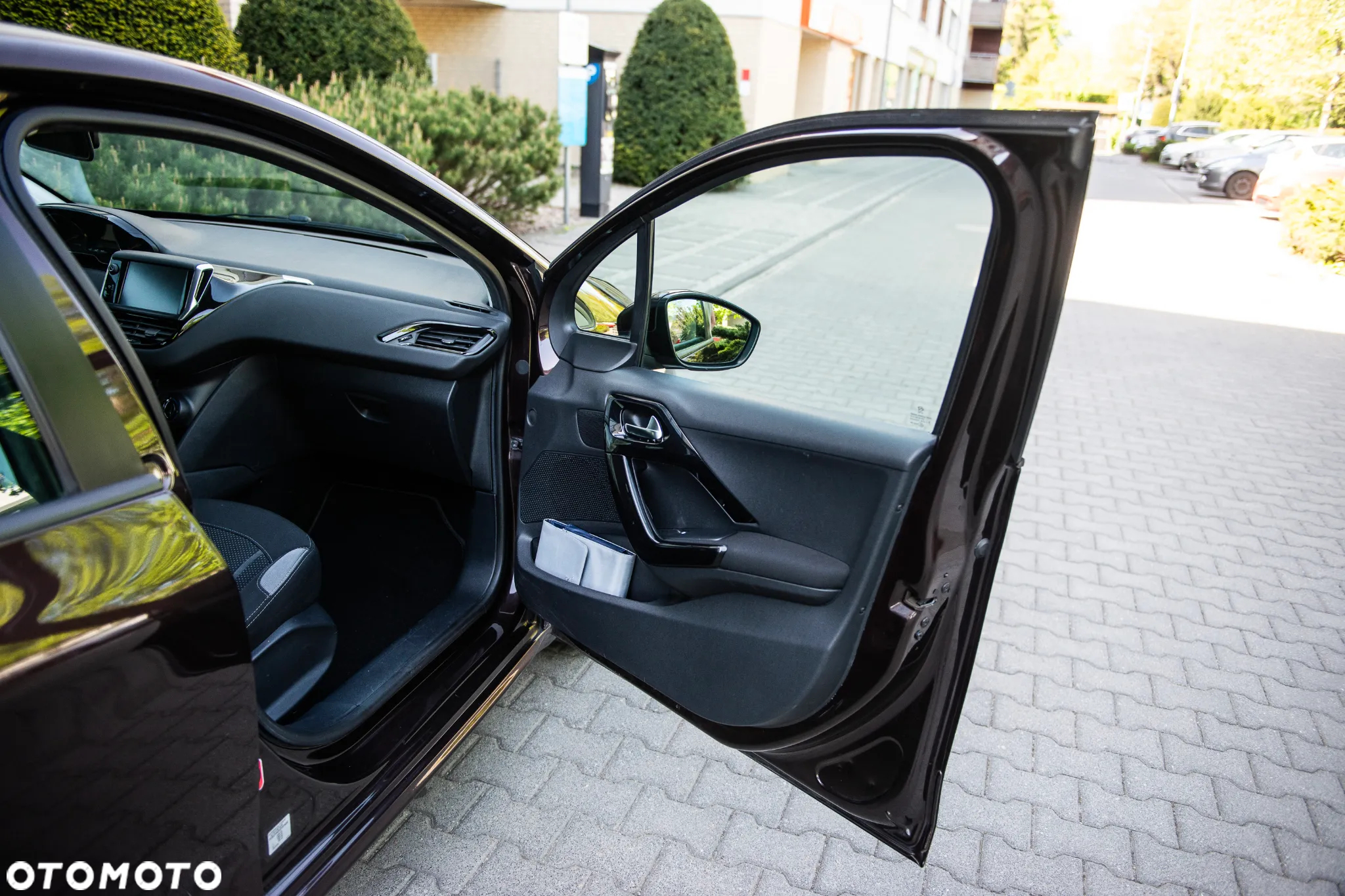 Peugeot 208 1.2 PureTech Allure - 21