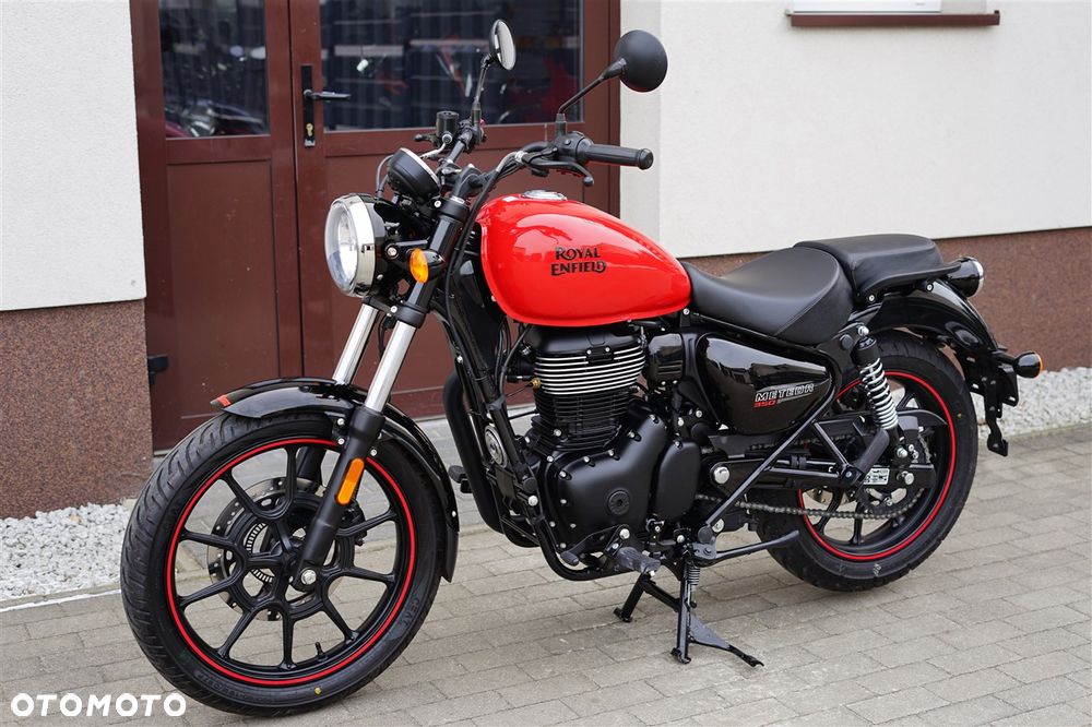 Royal Enfield Meteor - 21