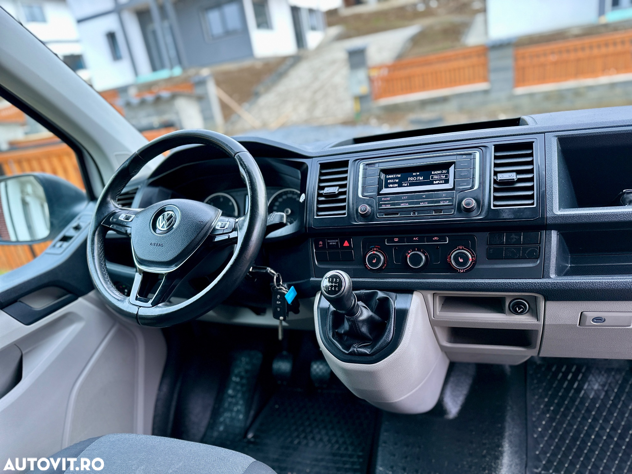 Volkswagen Transporter Kombi T6 2.0 TDI 110 kW LR - 21