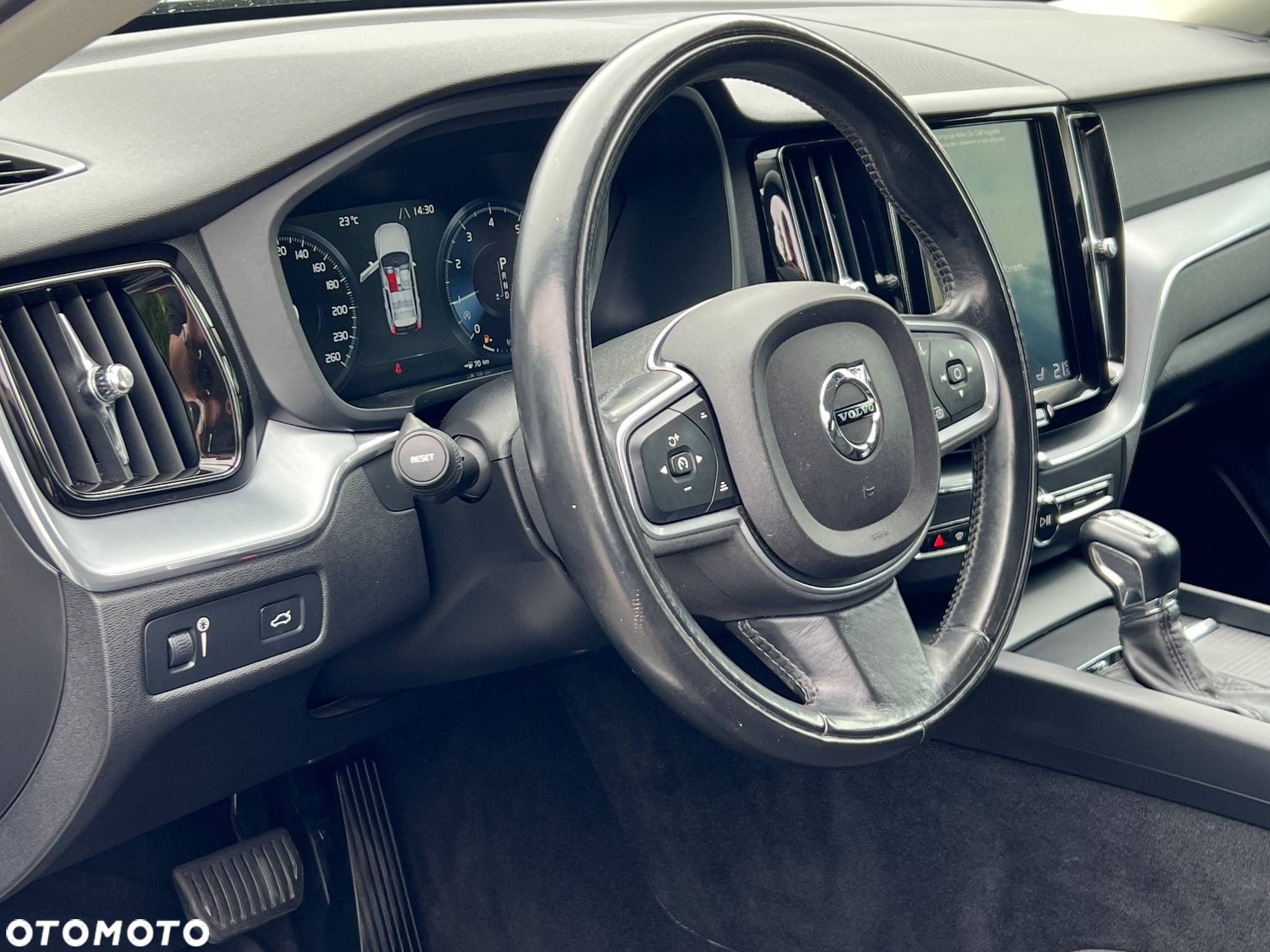 Volvo XC 60 T5 Geartronic Momentum Pro - 22