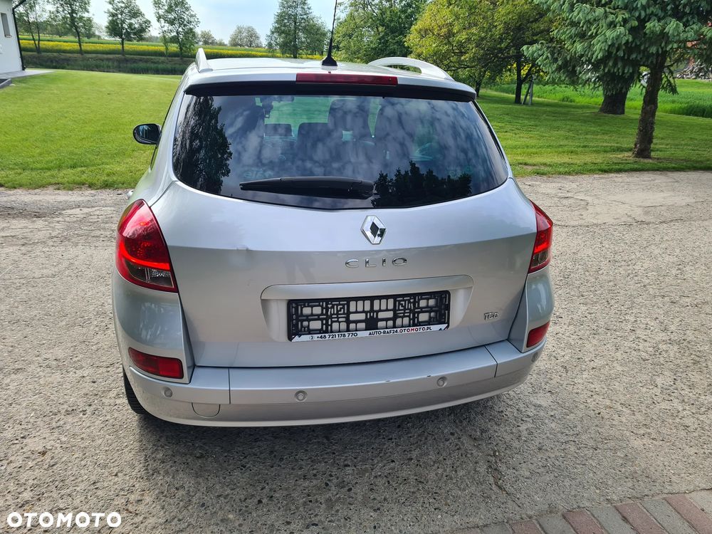 Renault Clio - 8