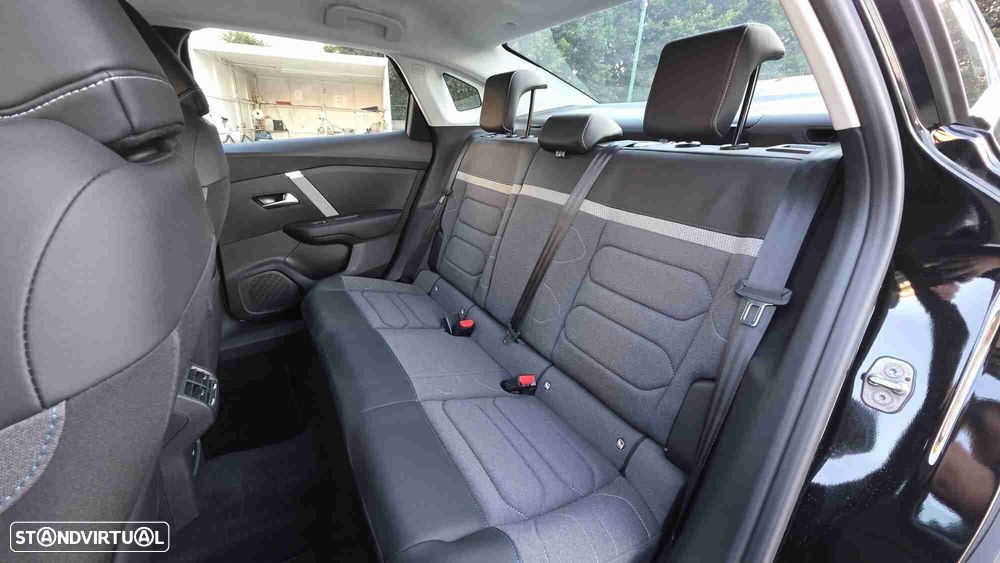 Citroën C4 X 1.2 PureTech Plus EAT8 - 13