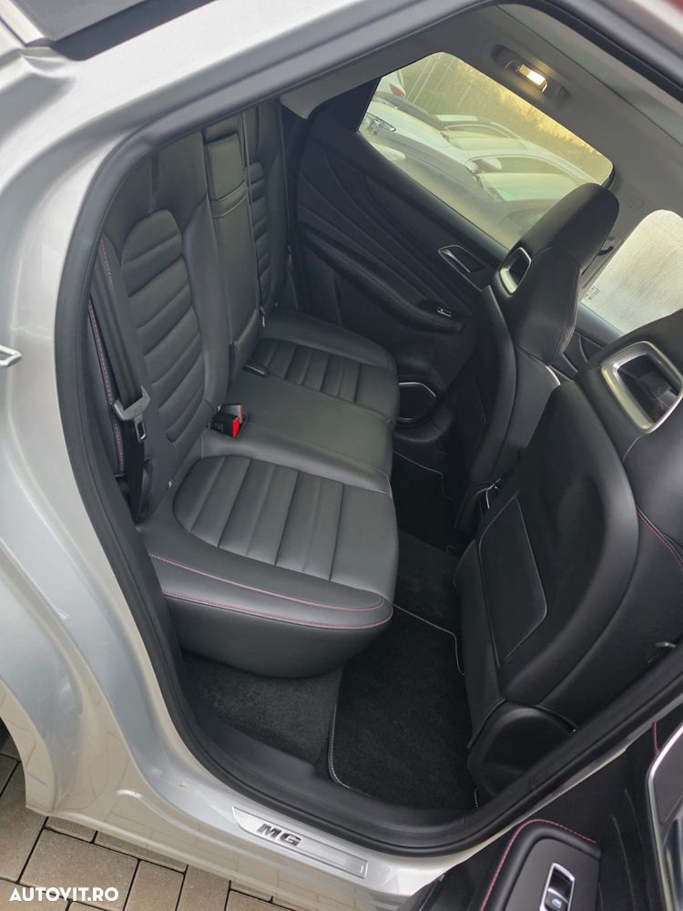 MG EHS PHEV Luxury - 7