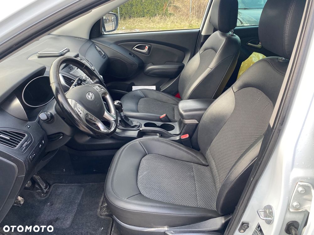 Hyundai ix35 2.0 Premium 2WD - 22