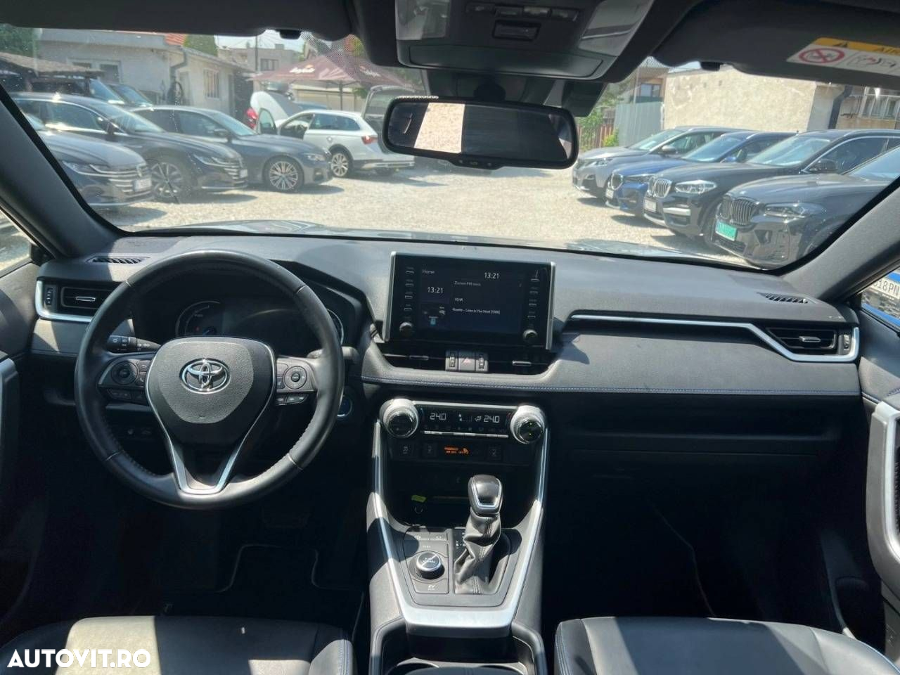 Toyota RAV4 - 6