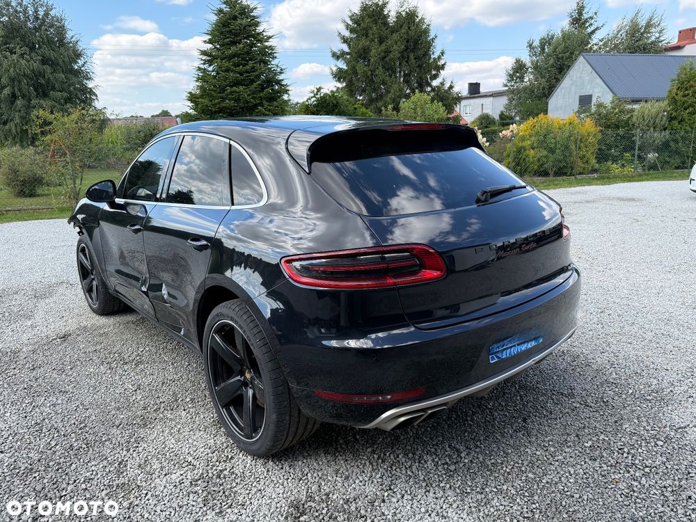 Porsche Macan Turbo PDK - 23