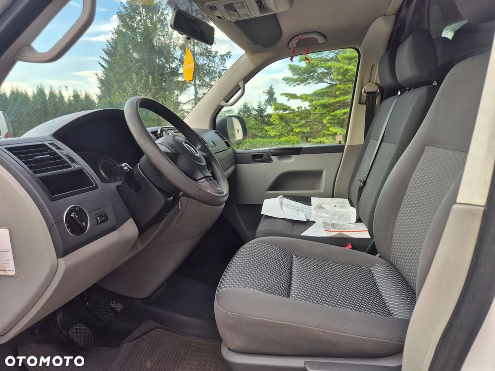 Volkswagen T5 - 16