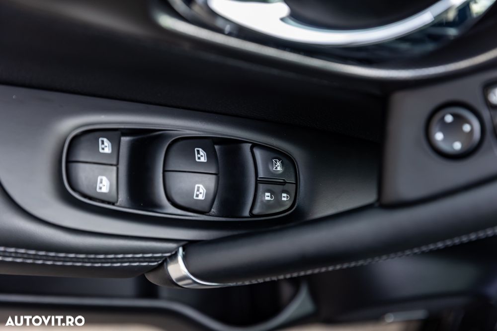 Nissan Qashqai 1.6 DCI Start/Stop X-TRONIC Tekna - 26