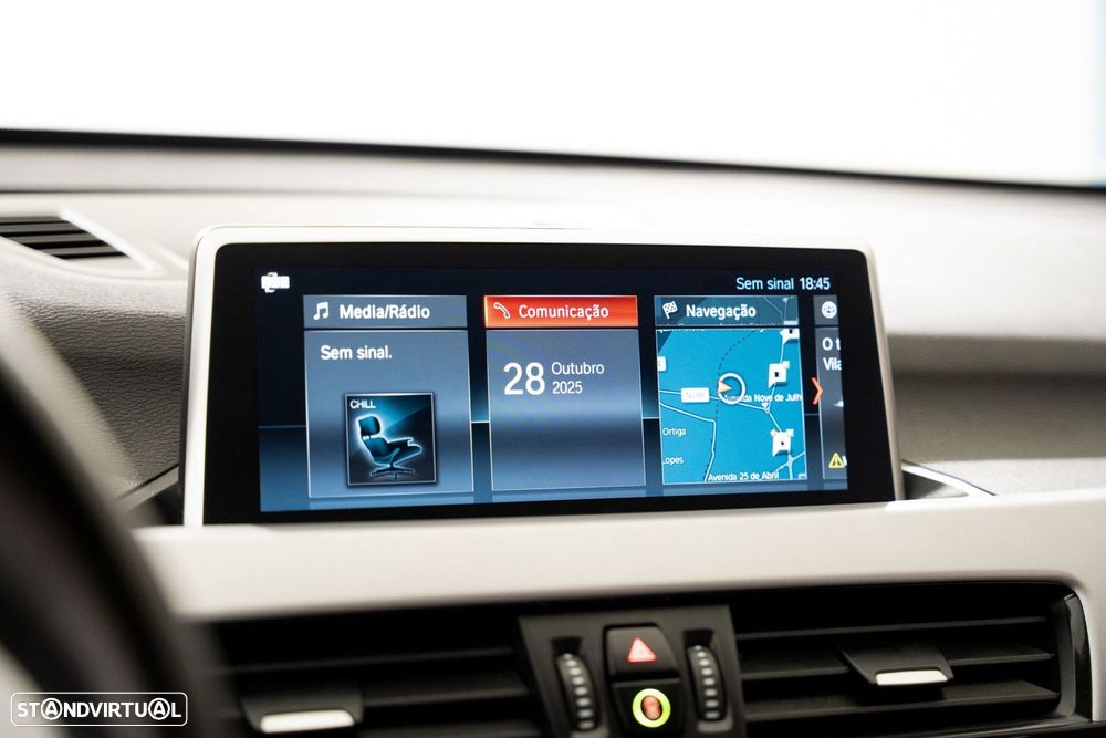 BMW X1 25 e xDrive Corporate Edition - 6