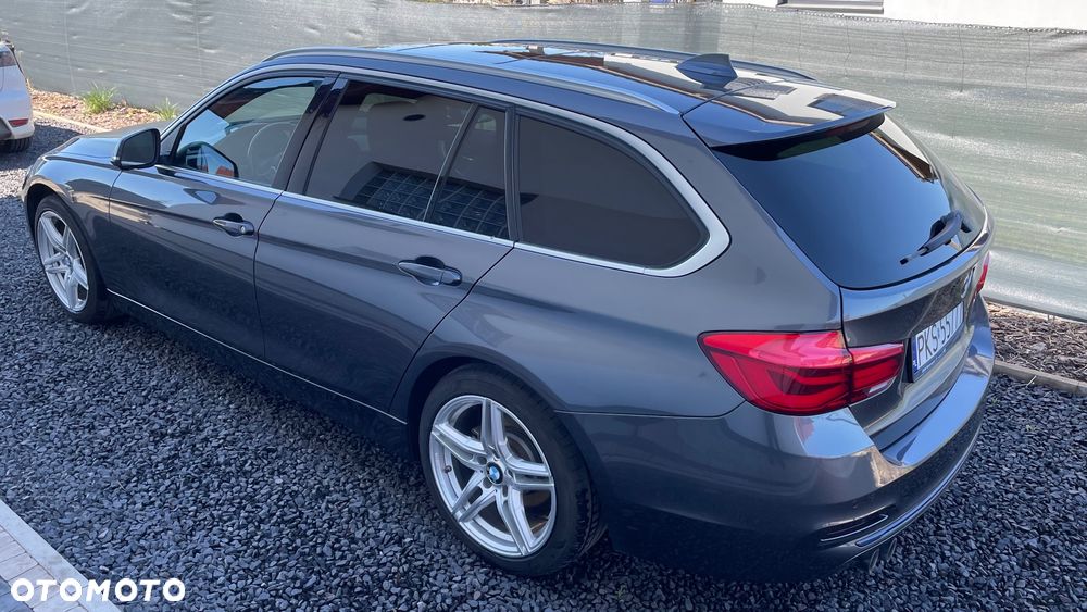 BMW Seria 3 320d Sport Line - 30