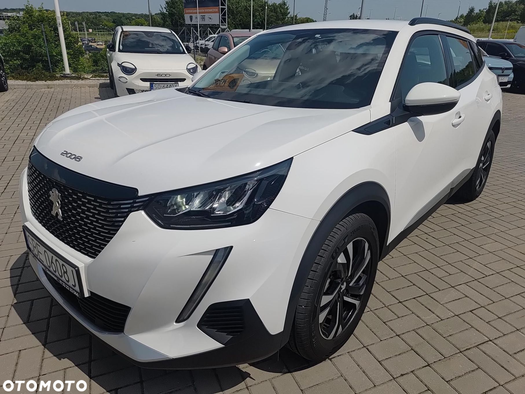 Peugeot 2008 - 11