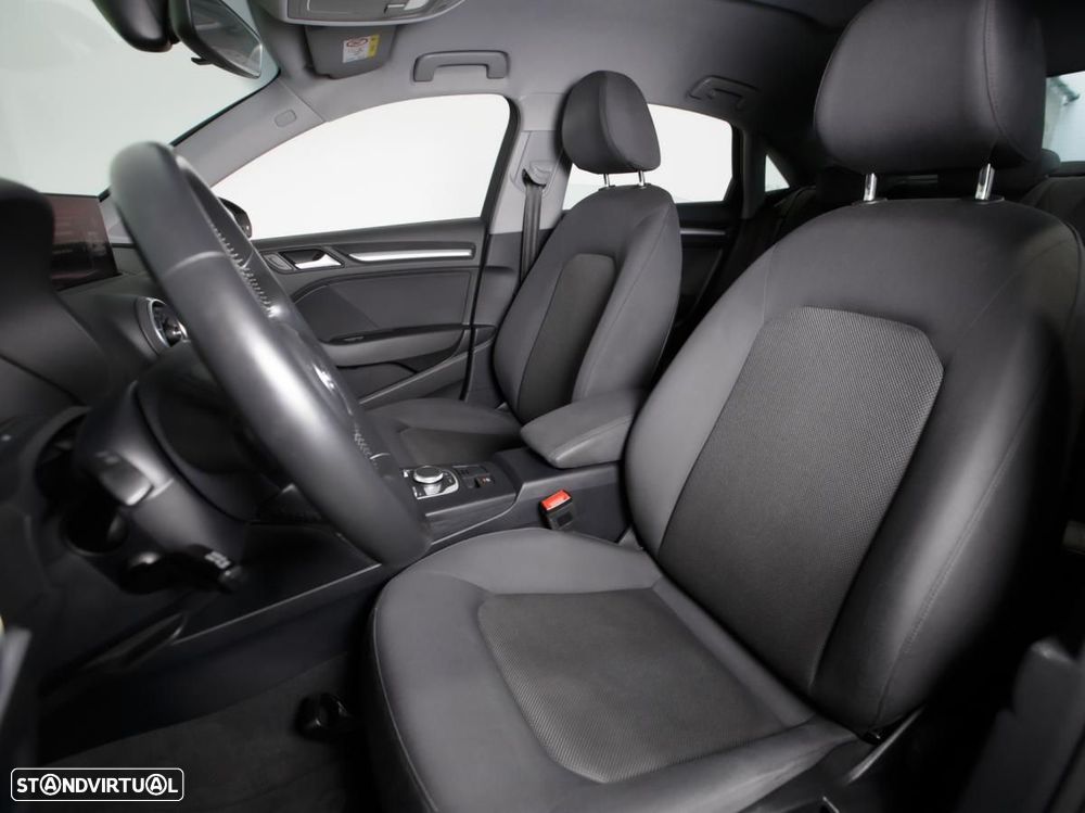 Audi A3 Limousine 30 TDI S tronic - 9