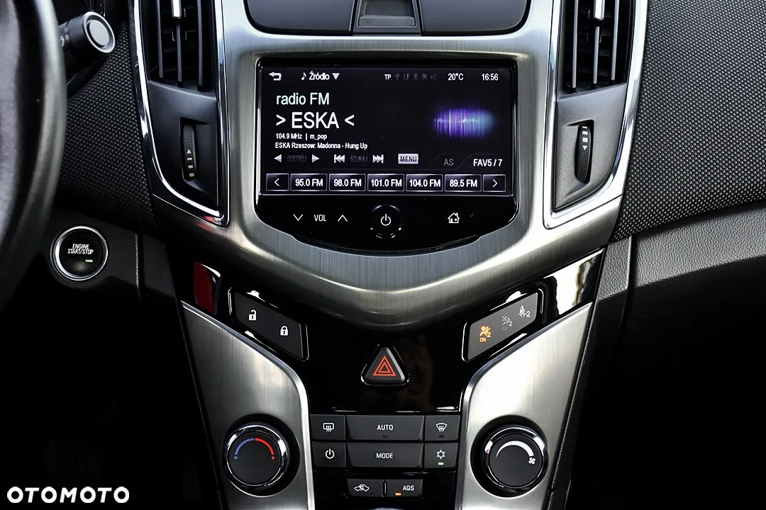 Chevrolet Cruze 1.4 T LT - 24