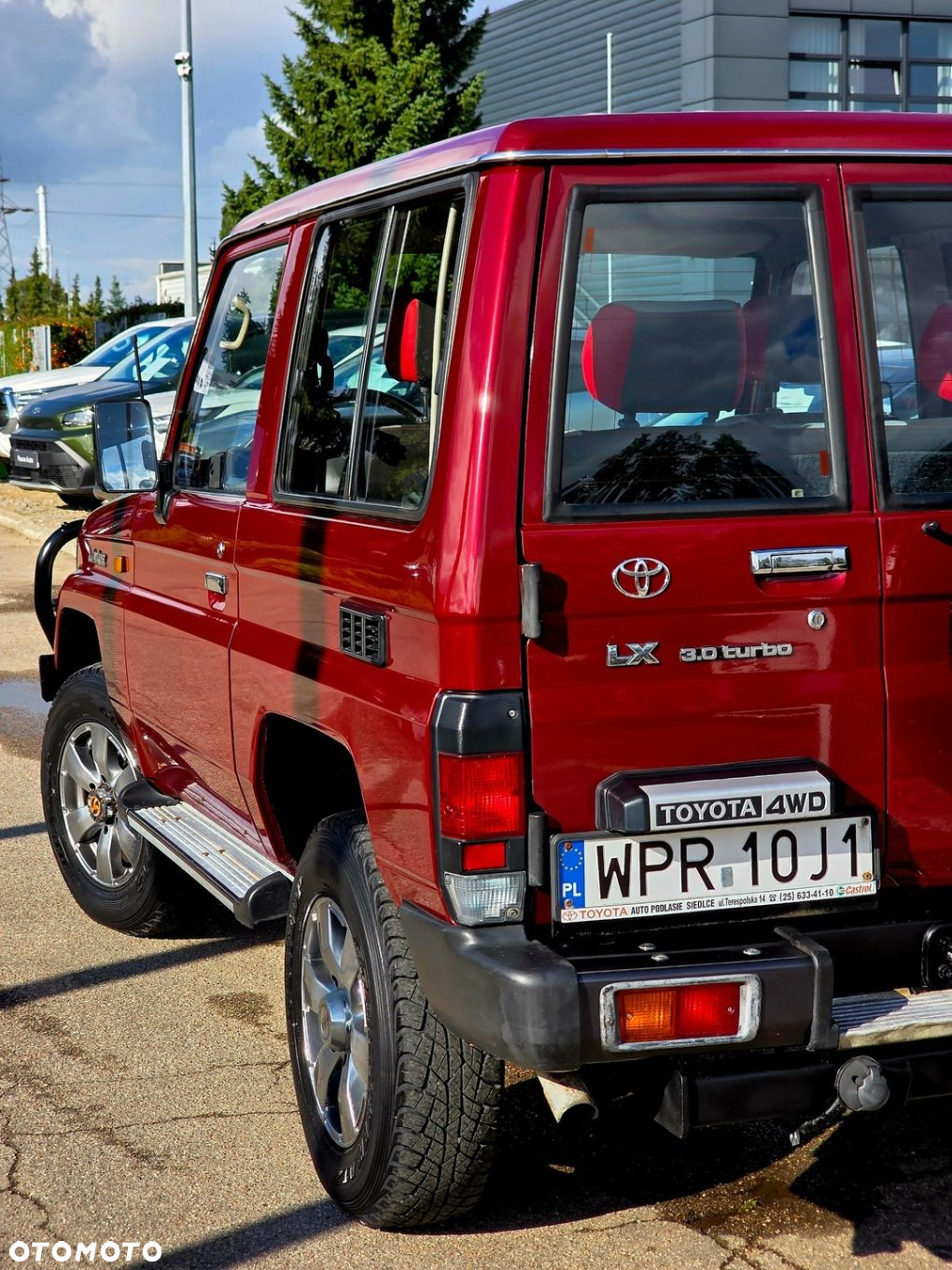 Toyota Land Cruiser KJ70 - 9