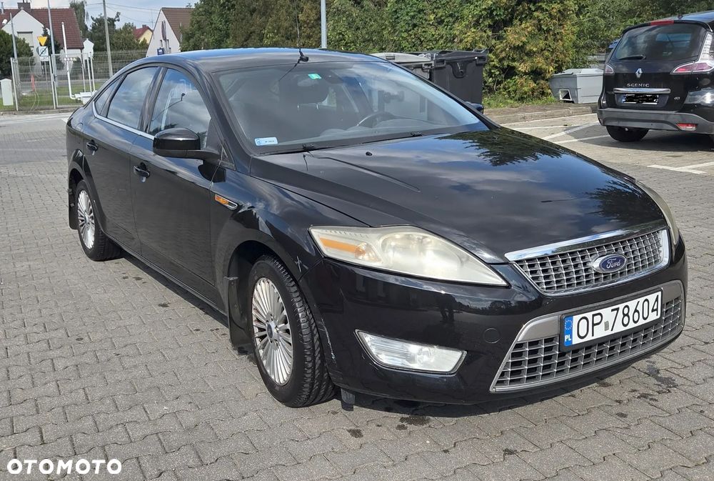 Ford Mondeo 2.0 Ambiente - 1