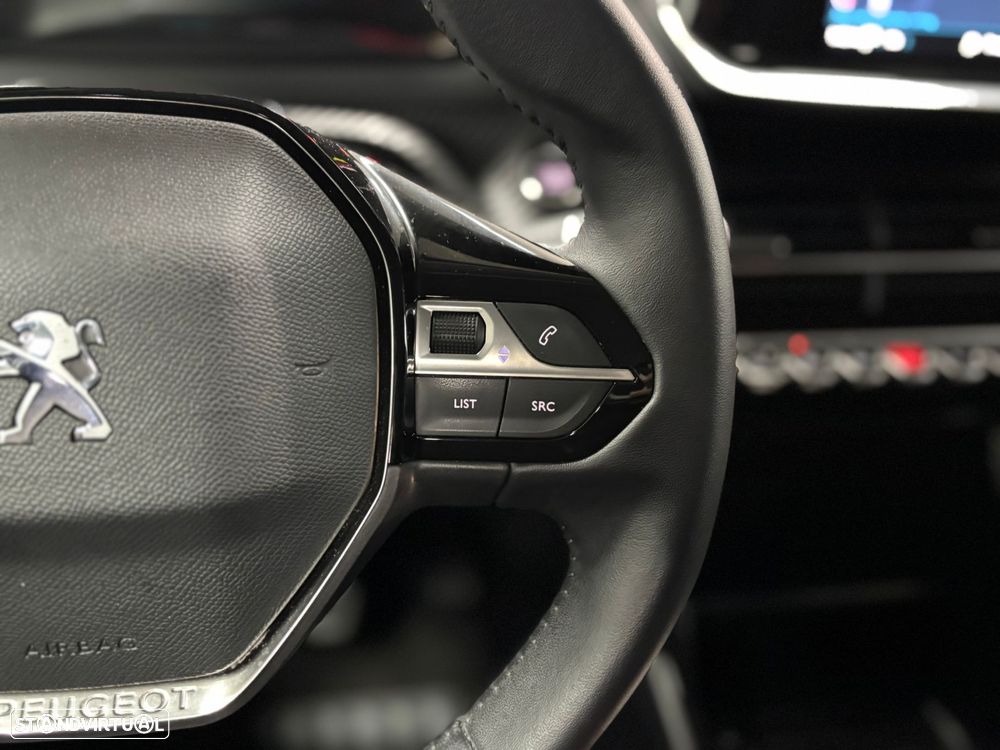 Peugeot e-208 50 kWh Allure - 11