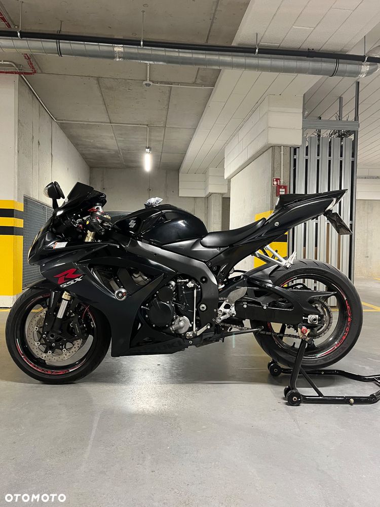 Suzuki GSX-R - 3