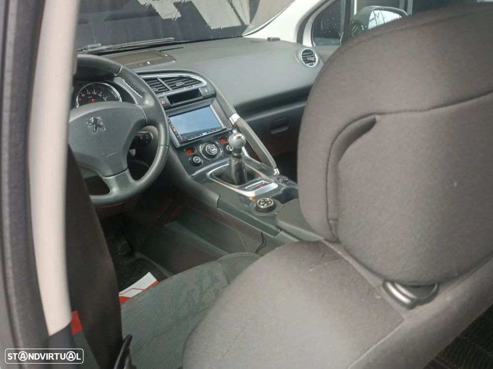 Peugeot 3008 1.6 HDi Premium - 7