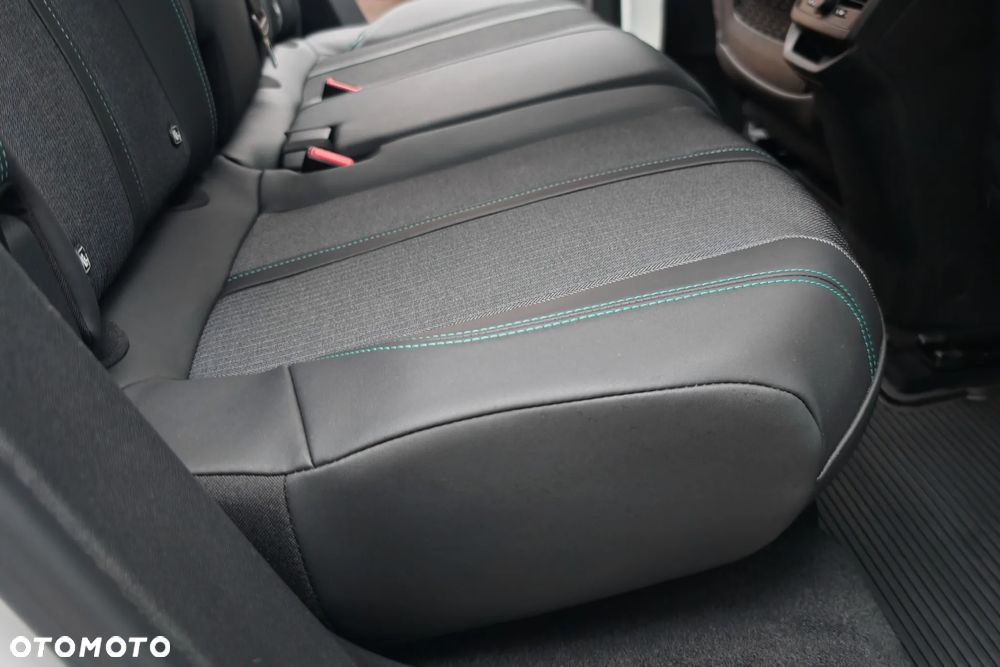 Peugeot 3008 1.2 PureTech mHEV Allure Pack S&S e-DCS6 - 21