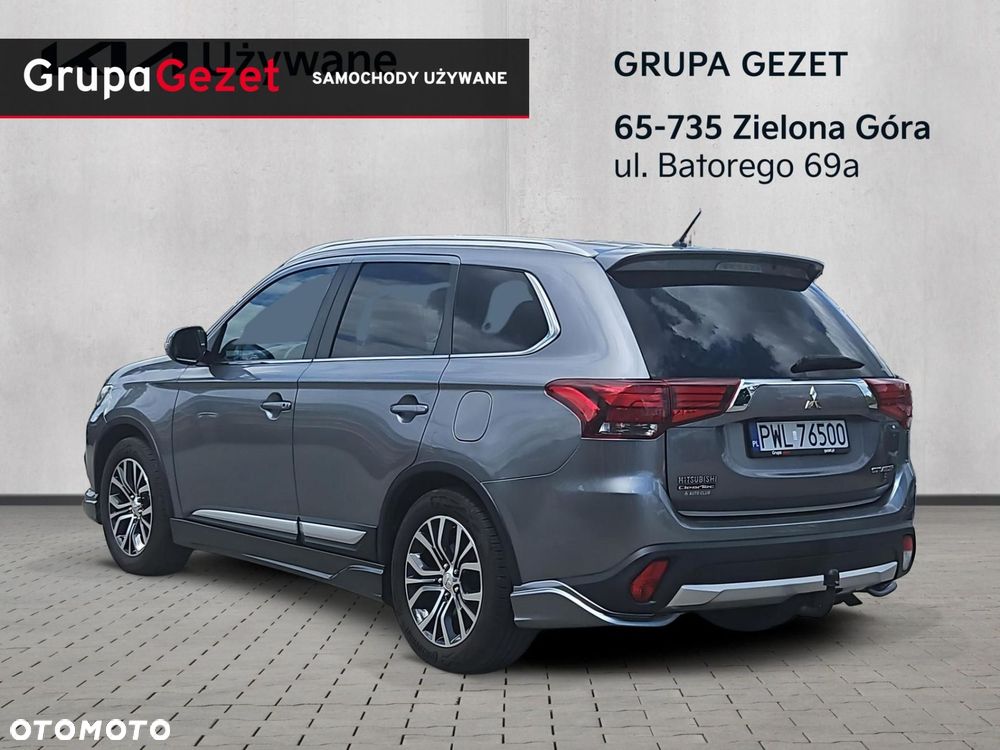 Mitsubishi Outlander - 3